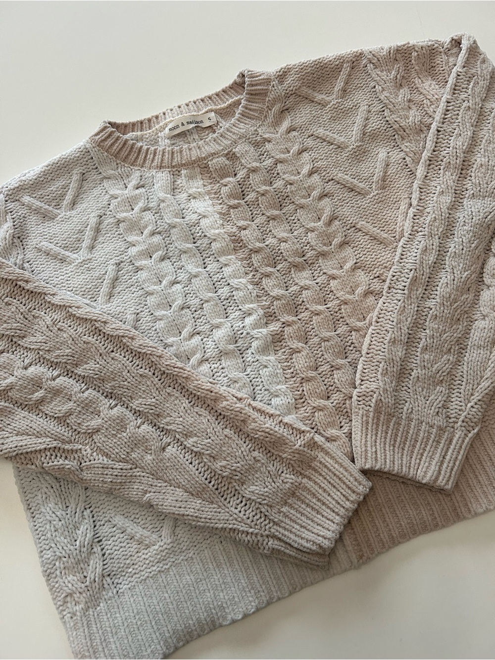 Moon & Madison Cable Knit Chunky Sweater Crop Cream Tan Size S